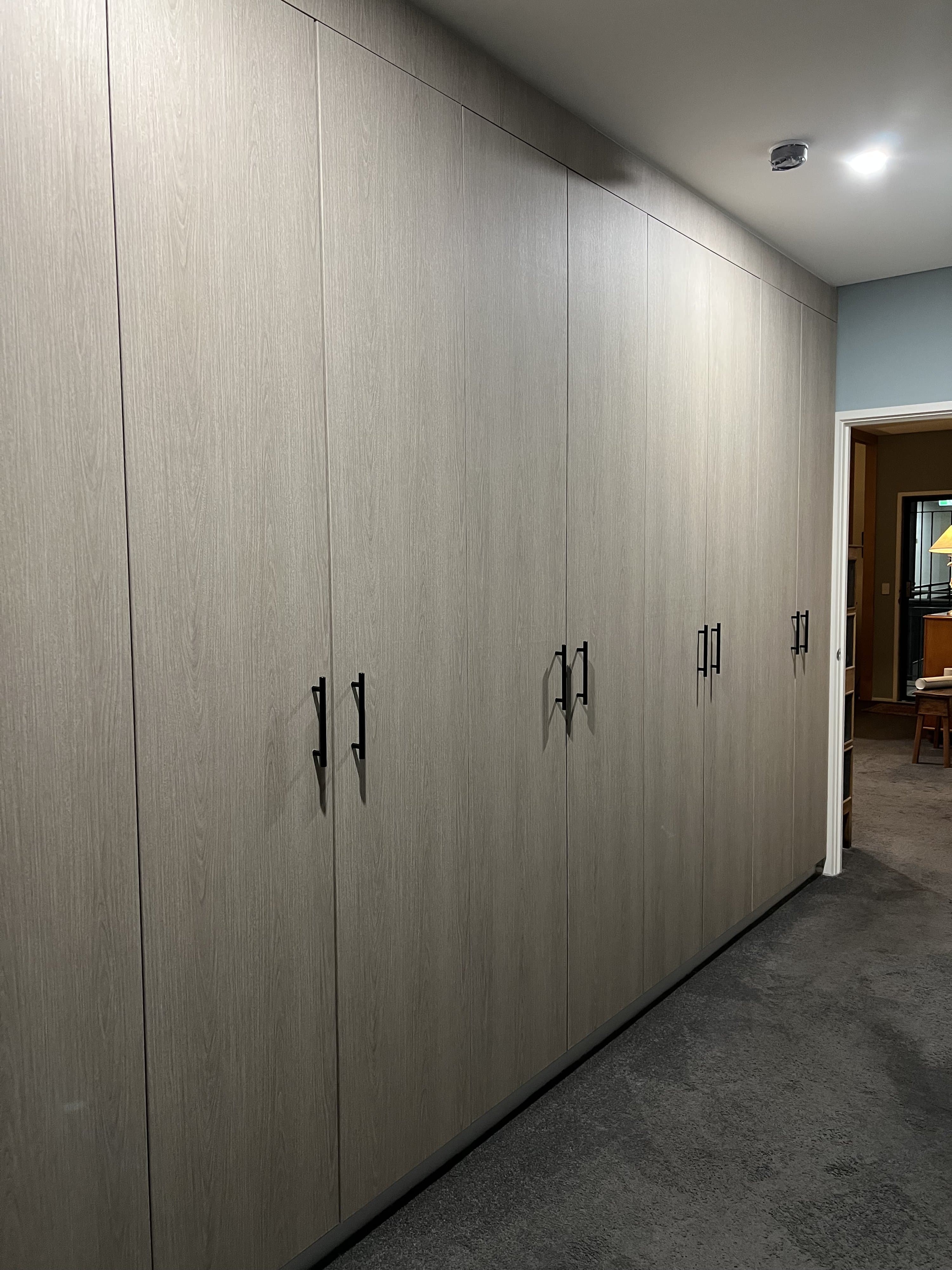 Wardrobe vinyl wrap, after
